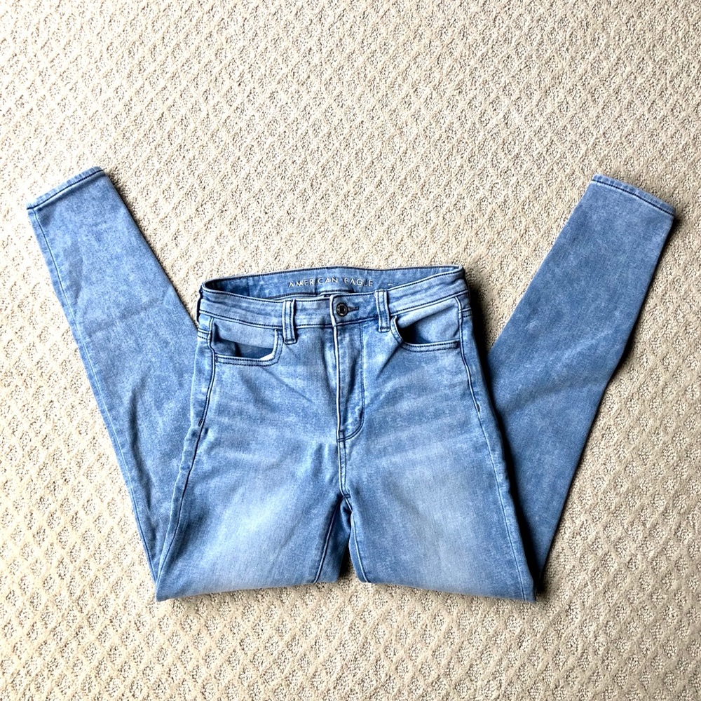 American Eagle Super High-rise Jegging